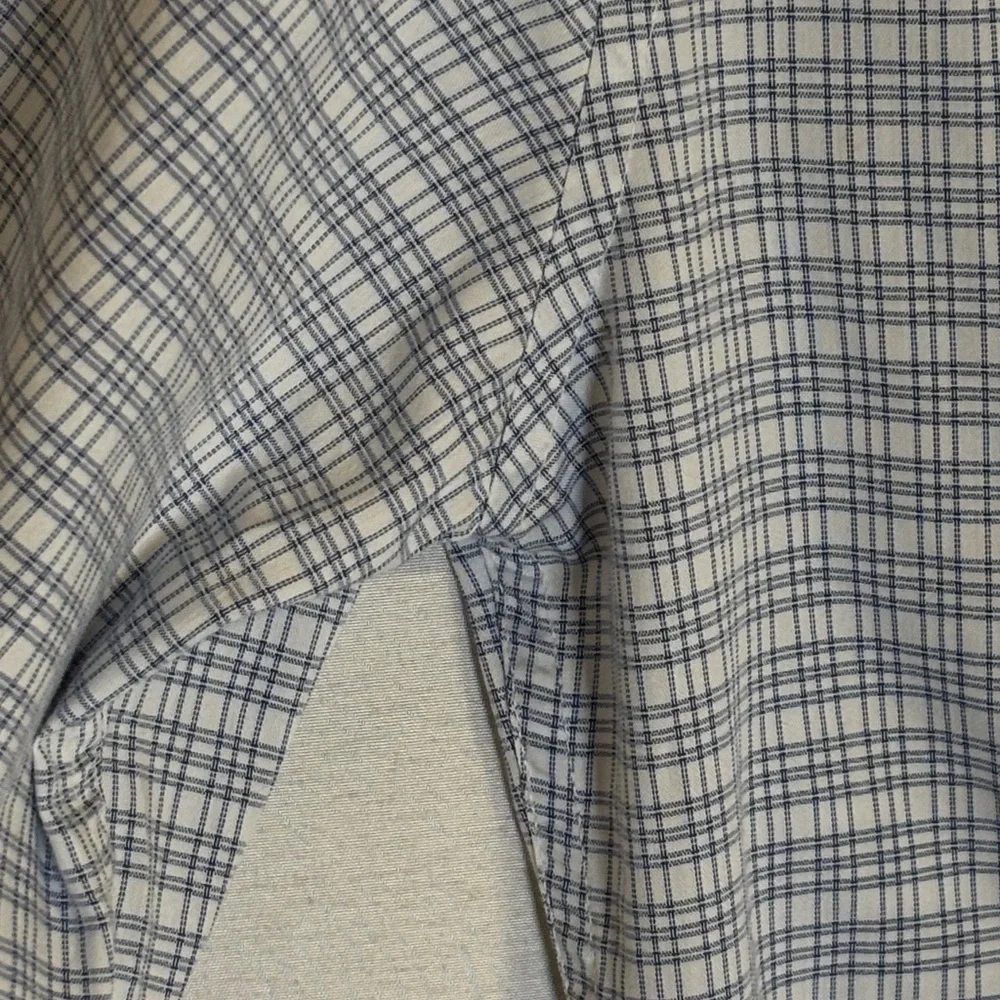 J. Crew Men's Dress Shirt Blue and White Plaid Size small